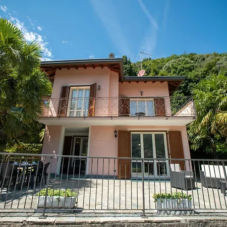 Villa Dolce Views Outdoor Terrace Dining Laglio